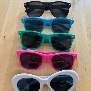 5 Pairs of Colorful Sunglasses Set